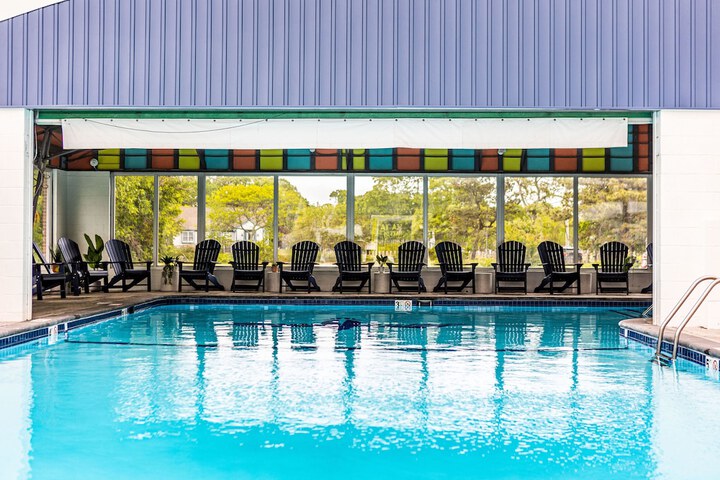 Pool 4 of 33