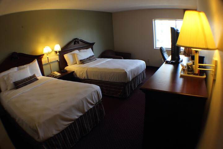 Room 7 of 16