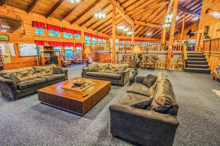 Smoketree Lodge