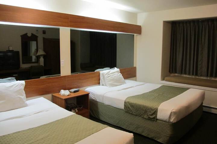 Room 11 of 30