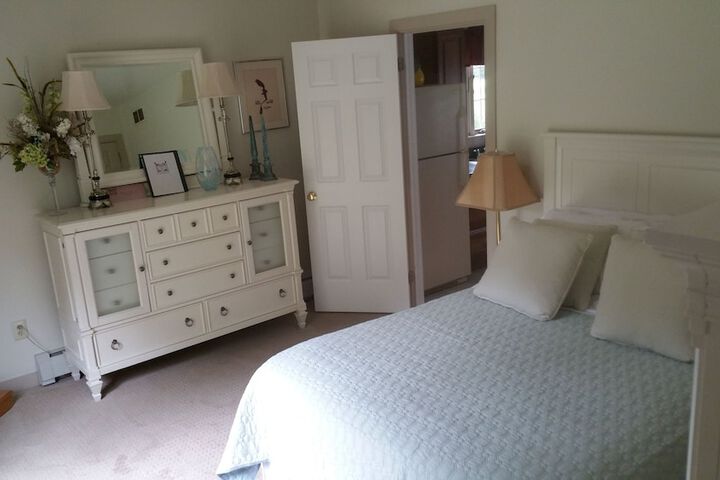 Room 4 of 11