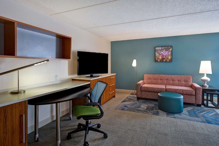Room 33 of 50