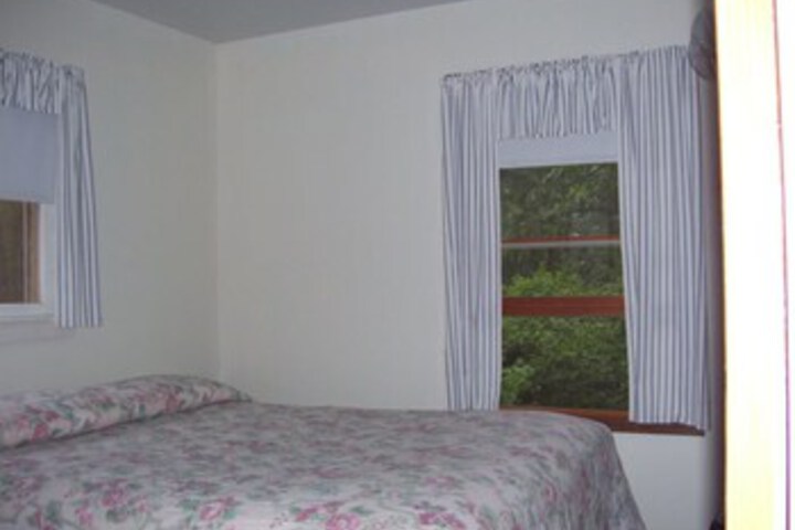 Shady Hollow Resort