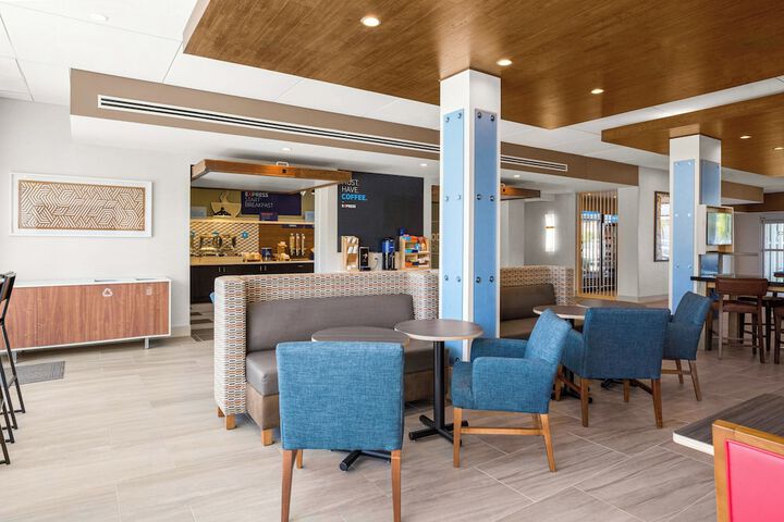 Holiday Inn Express & Suites Sanford- Lake Mary by IHG