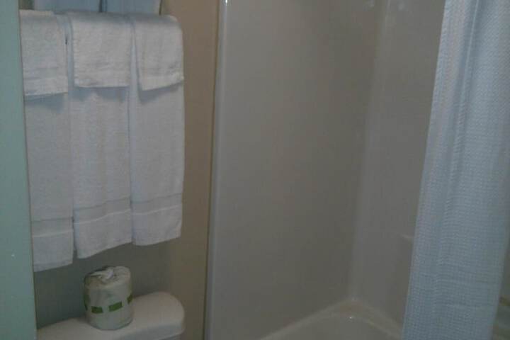 Room 11 of 29