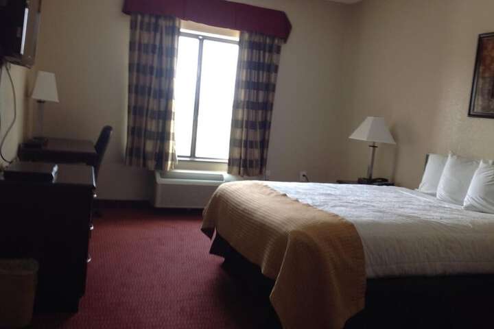 Room 21 of 40