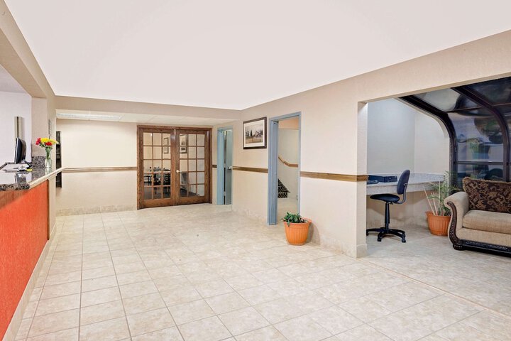 Hotel Interior 4 of 24