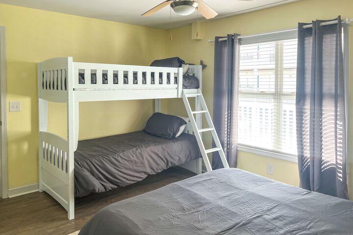 Oak Island Vacation Rental 1 Block to Beach!