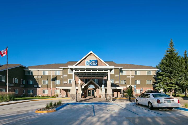 Hotel 2 of 27