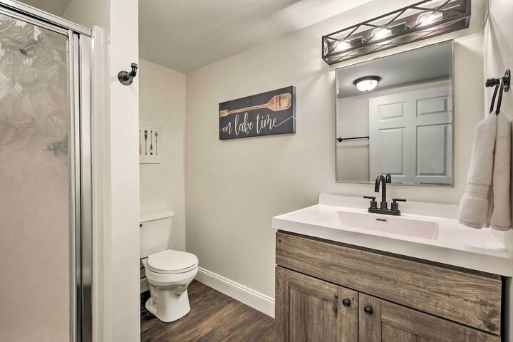 Lakefront Minocqua Getaway: Dock Game Room!