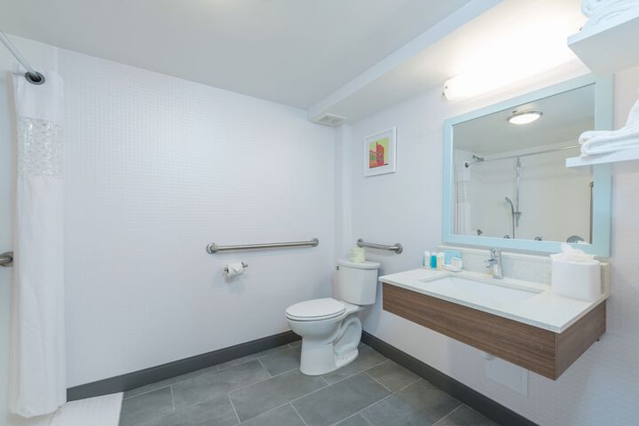 Room 18 of 27
