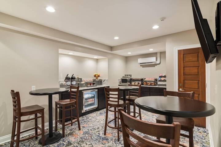 The Port Inn - Port St. Joe an Ascend Collection Hotel