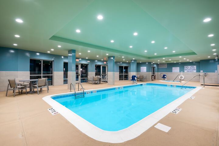 Holiday Inn Express & Suites Florence I-95 & I-20 Civic Center by IHG