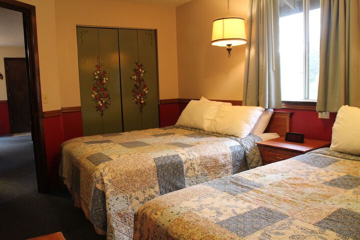 Room 96 of 175