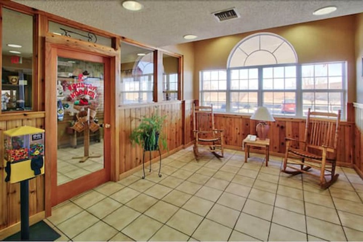 Western Skies Inn & Suites