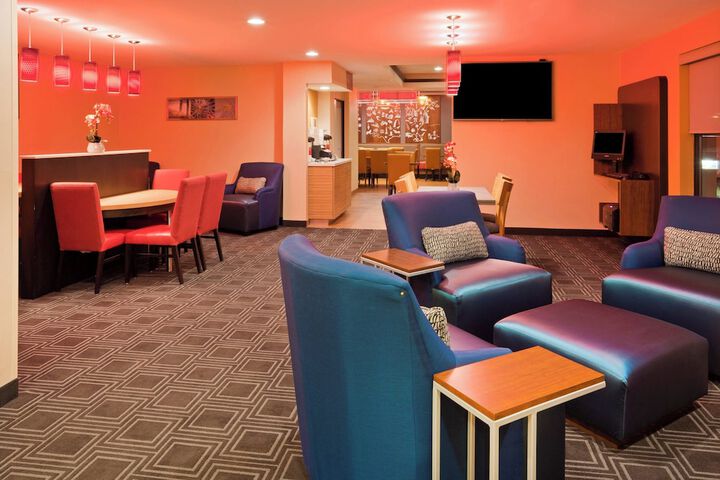 Hotel Interior 9 of 29