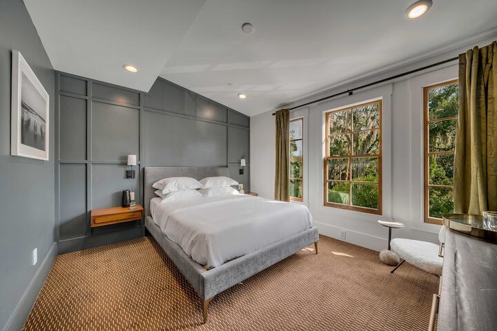 Room 12 of 14