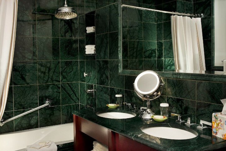 Room 20 of 42