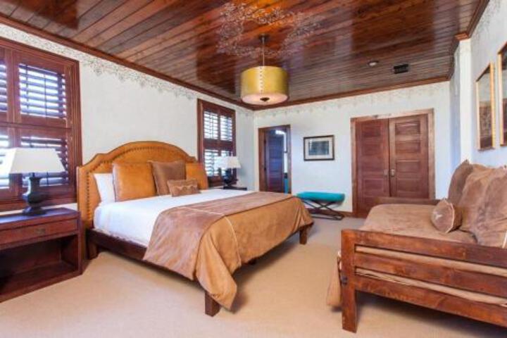 Gage Hotel