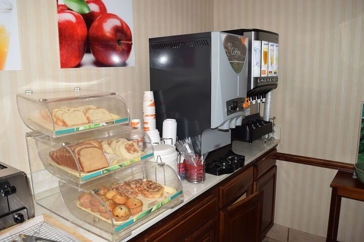 Breakfast/Coffee Service 52 of 64