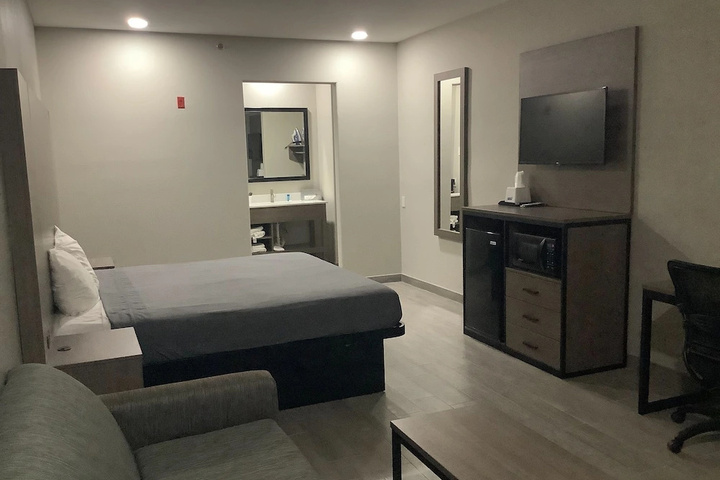 Best Western Garden Inn & Suites