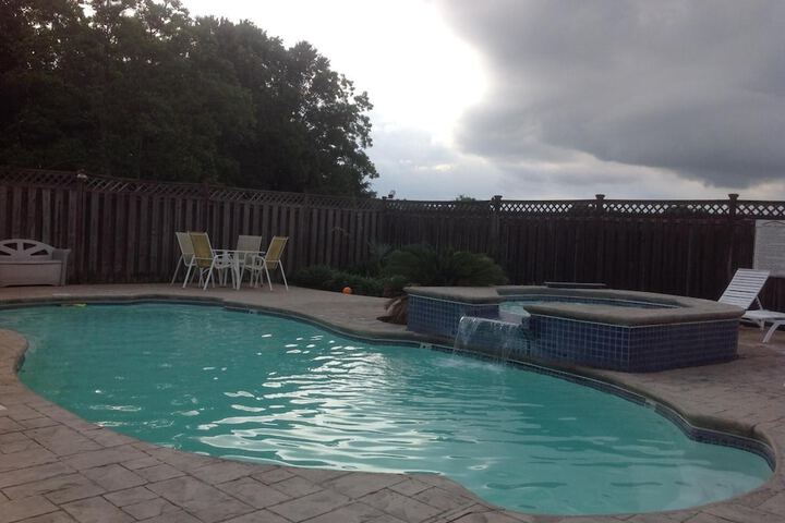 LAcadie Inn & RV Park