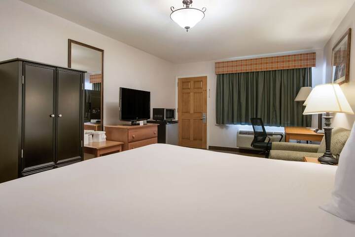 Room 17 of 29