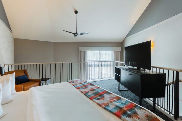 Everwild Canmore Hotel