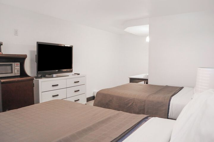 Room 16 of 26