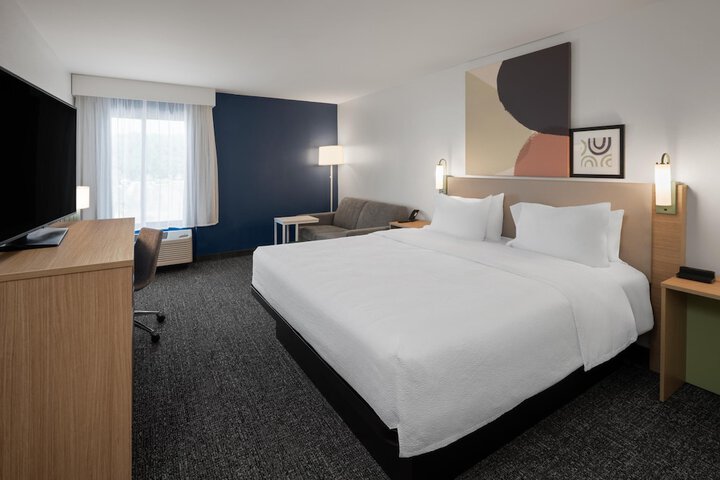 Spark by Hilton Decatur