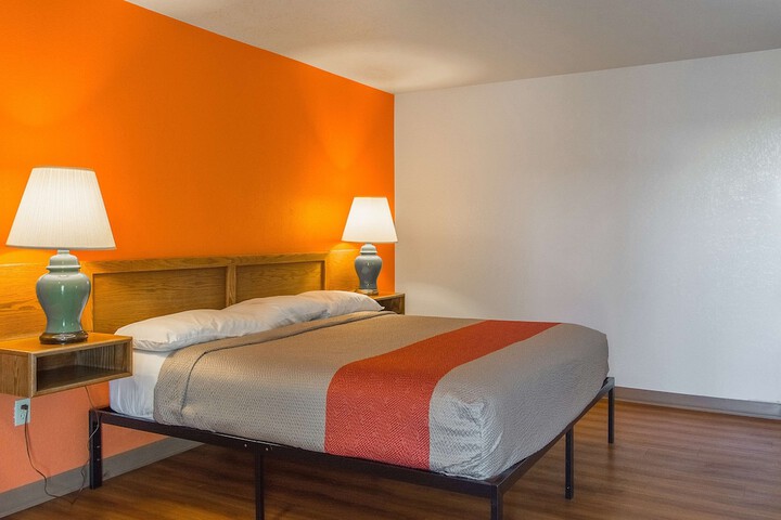 Motel 6 Madras OR