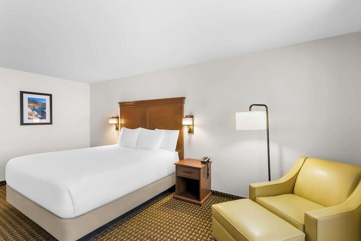 Room 20 of 37