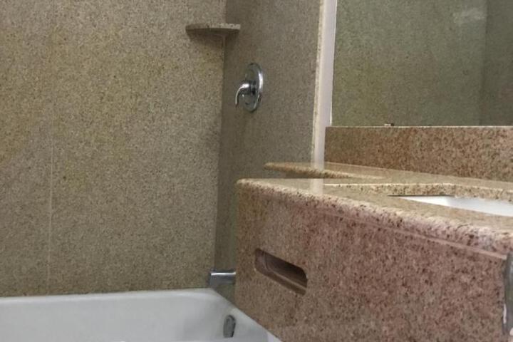 Budget Inn Plainview