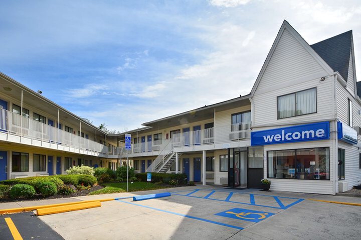 Motel 6 Southington CT - Hartford