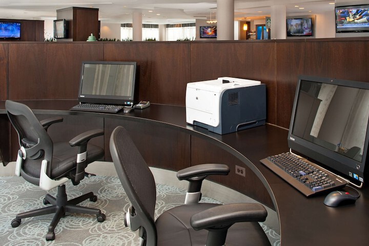 Business Center 33 of 33
