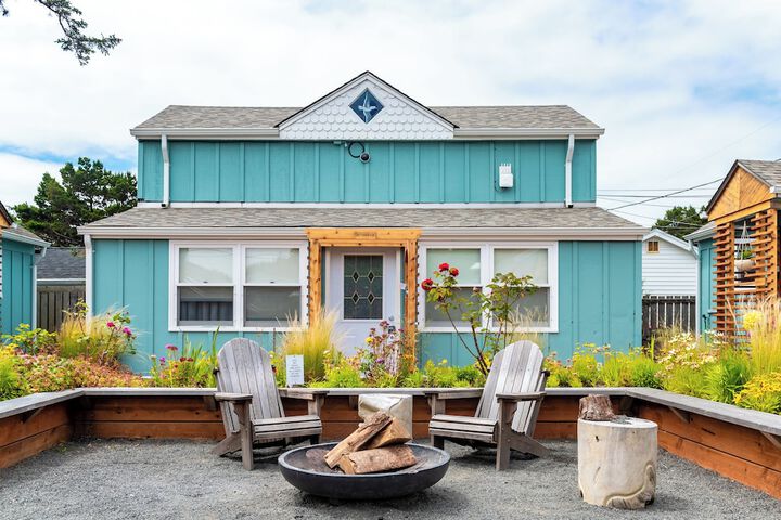 Inn at Haystack Rock