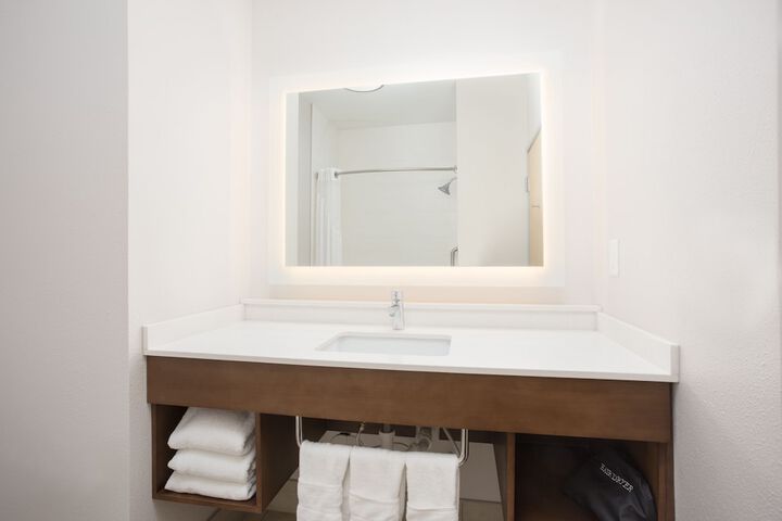 Holiday Inn Express & Suites Amarillo by IHG