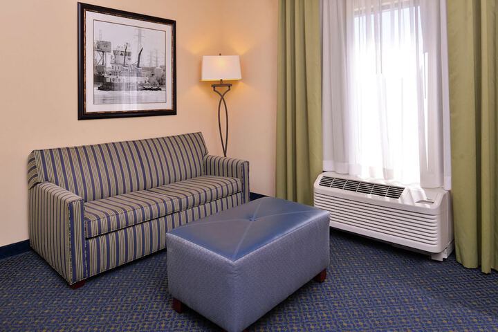 Room 41 of 77