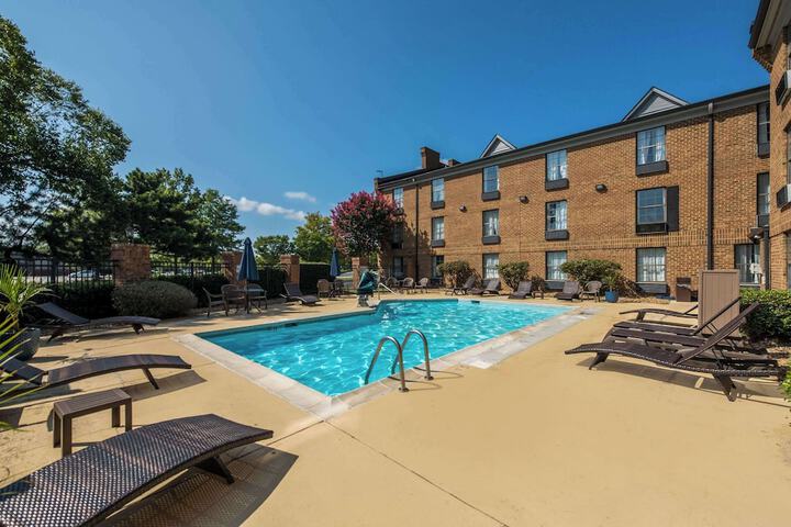 Pool 3 of 26