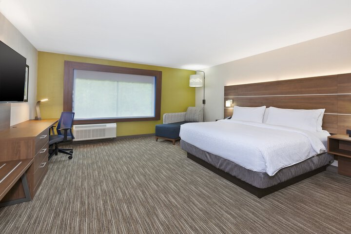 Holiday Inn Express & Suites Painesville - Concord by IHG