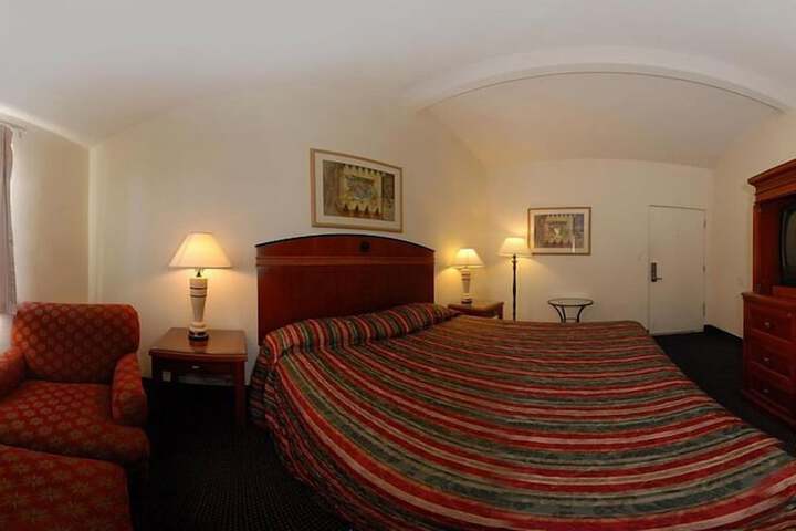 Room 20 of 35