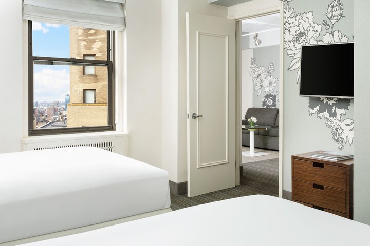 Room 36 of 61