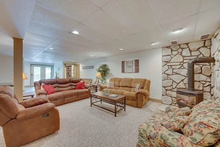 The Haven at Welsh Mountain Suites - Apt w / Patio!