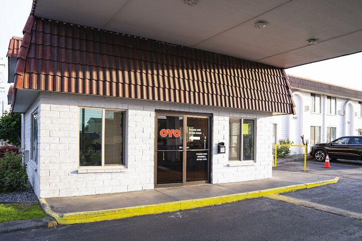 Hotel 4 of 123