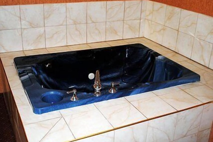 Hot Tub 39 of 40