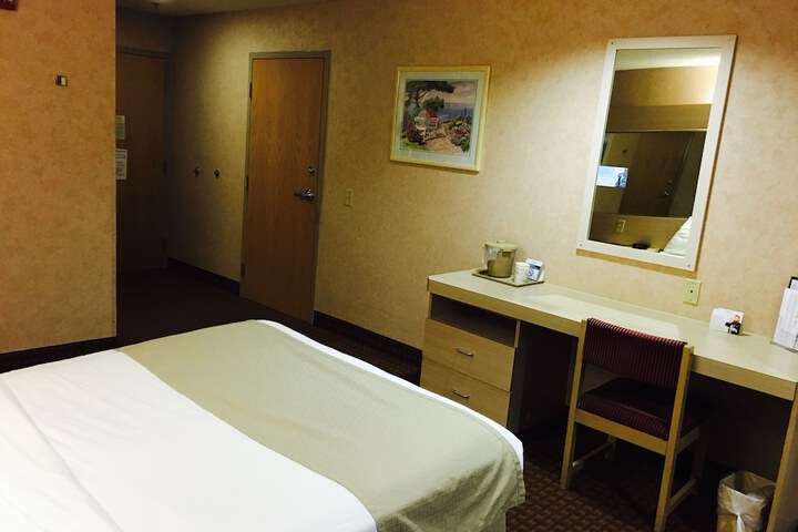 Microtel Inn & Suites by Wyndham Baldwinsville / Syracuse