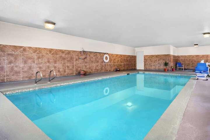 Pool 5 of 26