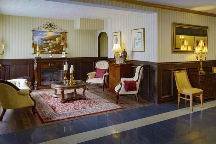 Hotel Interior 13 of 85