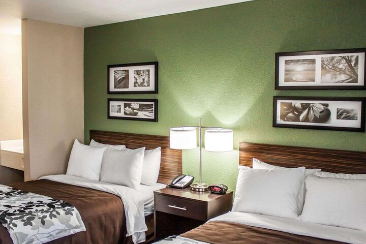 Room 13 of 39
