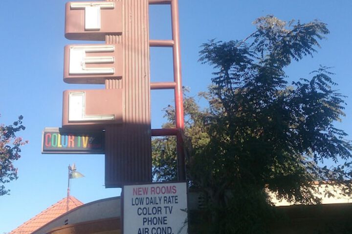 Budget Inn